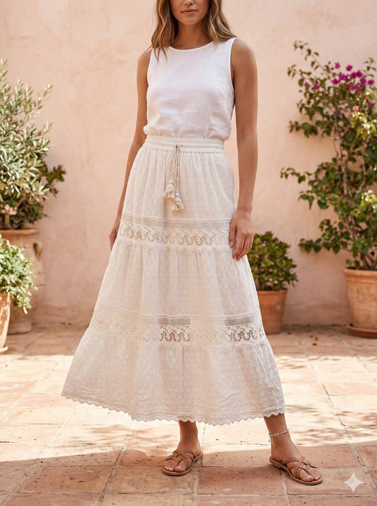 Langer Rock aus Broderie anglaise und Spitze